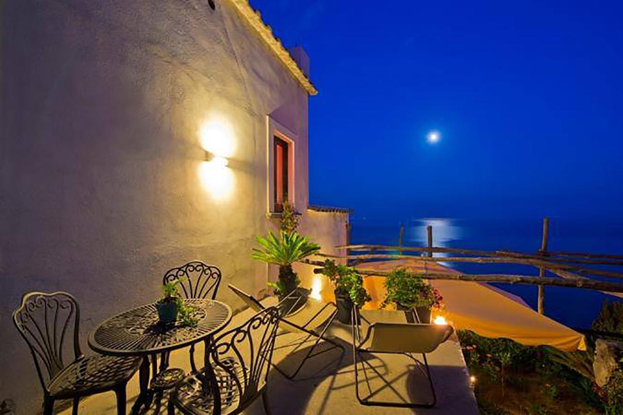 Bed and Breakfast L'Antico Borgo Dei Limoni Amalfi Exterior foto